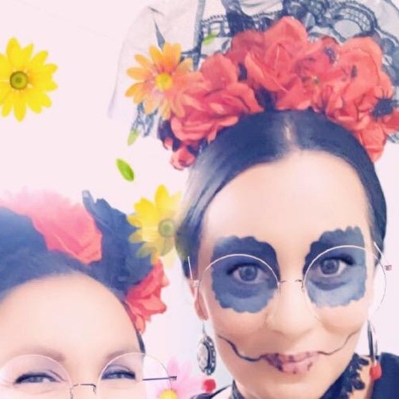 Meet your Posher, Michelle - Picture 2 of 2